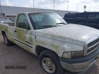 2001 Dodge 1500 z VIN 1B7HC16ZX1S179093, wystawiony jako IAAI lot #42422009 z przebiegiem Nie podano mil oraz . Historia ofert i sprzedaży dostępna na DreamBid. Obrazek 1.