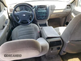 2002 Ford Explorer XLT с VIN 1FMZU63K02UD60484, выставлен на аукционе Copart как лот 57125655 с пробегом 288 869 миль миль и Списание • Salvage title. История ставок и продаж доступна на DreamBid. Изображение 8.