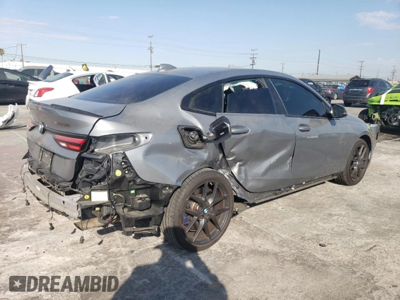 2022 BMW 2 Series M235i xDrive with VIN WBA13AL02N7K71926, listed as a Copart auction lot 63518154 with 31,422 mi miles and Salvage Title. Bid and sale history available at carsss.com. Image 3.