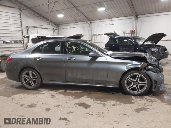 2021 Mercedes-Benz C 300 z VIN W1KWF8EBXMR637714, wystawiony jako IAAI lot #41346253 z przebiegiem 45 382 mil mil oraz . Historia ofert i sprzedaży dostępna na DreamBid. Obrazek 13.