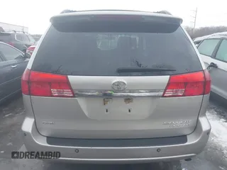 2004 Toyota Sienna XLE z VIN 5TDBA22C74S014781, wystawiony jako IAAI lot #41327692 z przebiegiem 148 548 mil mil oraz . Historia ofert i sprzedaży dostępna na DreamBid. Obrazek 16.