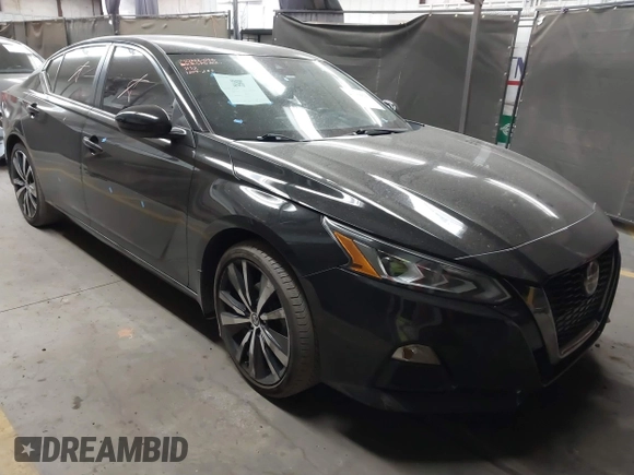 2020 Nissan Altima 2.5 SR with VIN 1N4BL4CV5LC283132, listed as a IAAI auction lot 41688629 with 89,089 mi miles. Bid and sale history available at carsss.com. Image 1.