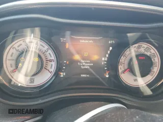 2017 Dodge Challenger R/T Plus z VIN 2C3CDZBT2HH554150, wystawiony jako Copart lot #86804494 z przebiegiem 50 882 mil mil oraz Szkoda całkowita • Salvage title. Historia ofert i sprzedaży dostępna na DreamBid. Obrazek 9.