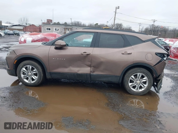2020 Chevrolet Blazer LT z VIN 3GNKBHRS1LS547370, wystawiony jako IAAI lot #41576255 z przebiegiem 79 254 mil mil oraz . Historia ofert i sprzedaży dostępna na DreamBid. Obrazek 14.