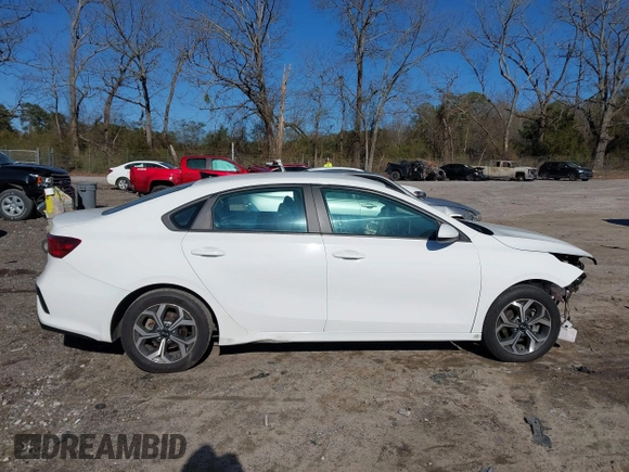 2021 Kia Forte LXS with VIN 3KPF24ADXME322994, listed as a IAAI auction lot 41737723 with 115,226 mi miles. Bid and sale history available at carsss.com. Image 13.