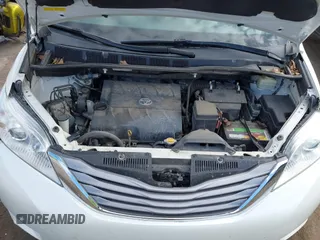 2016 Toyota Sienna XLE with VIN 5TDYK3DC8GS738204, listed as a IAAI auction lot 41105430 with 109,248 mi miles. Bid and sale history available at carsss.com. Image 10.