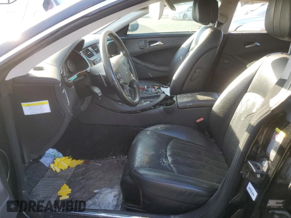 2007 Mercedes-Benz CLS 550 z VIN WDDDJ72X37A099442, wystawiony jako Copart lot #89366905 z przebiegiem Nie podano mil oraz Nie do naprawy • Non repairable. Historia ofert i sprzedaży dostępna na DreamBid. Obrazek 7.