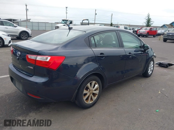 2013 Kia Rio SX z VIN KNADN4A32D6131000, wystawiony jako IAAI lot #41896171 z przebiegiem 83 138 mil mil oraz . Historia ofert i sprzedaży dostępna na DreamBid. Obrazek 4.