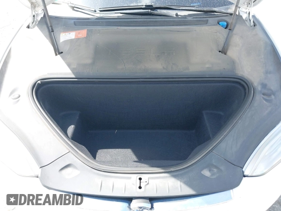 2018 Tesla Model S 75D with VIN 5YJSA1E22JF246928, listed as a IAAI auction lot 41869364 with 100,067 mi miles and . Bid and sale history available at DreamBid. Image 10.