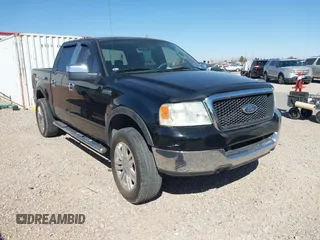 2005 Ford F-150 XLT with VIN 1FTRW12W85KC74796, listed as a IAAI auction lot 41761901 with 235,009 mi miles. Bid and sale history available at carsss.com. Image 1.