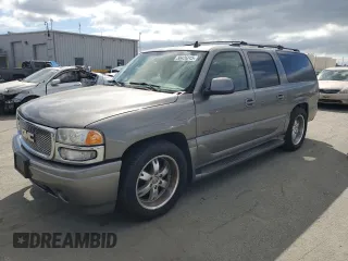2006 GMC Yukon XL Denali with VIN 1GKFK66UX6J135785, listed as a Copart auction lot 50426245 with 221,095 mi miles and Salvage Title. Bid and sale history available at carsss.com. Image 1.