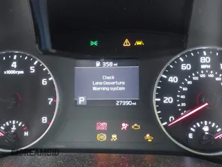 2022 Kia Seltos EX z VIN KNDERCAA4N7281481, wystawiony jako IAAI lot #41973049 z przebiegiem 27 390 mil mil oraz . Historia ofert i sprzedaży dostępna na DreamBid. Obrazek 15.