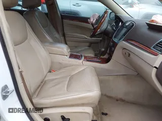 2011 Chrysler 300 with VIN 2C3CA6CT2BH537877, listed as a IAAI auction lot 41405184 with 212,027 mi miles. Bid and sale history available at carsss.com. Image 5.
