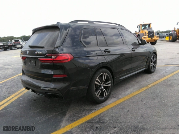 2021 BMW X7 M50i with VIN 5UXCX6C06M9H34992, listed as a IAAI auction lot 41513197 with 22,029 mi miles. Bid and sale history available at carsss.com. Image 4.