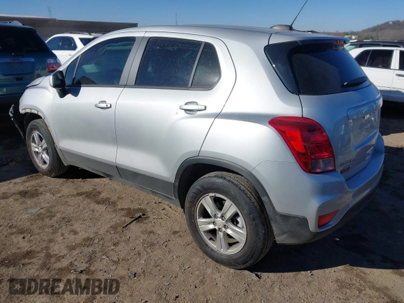 2022 Chevrolet Trax LS with VIN KL7CJNSMXNB545719, listed as a IAAI auction lot 41366593 with 9,225 mi miles. Bid and sale history available at carsss.com. Image 3.