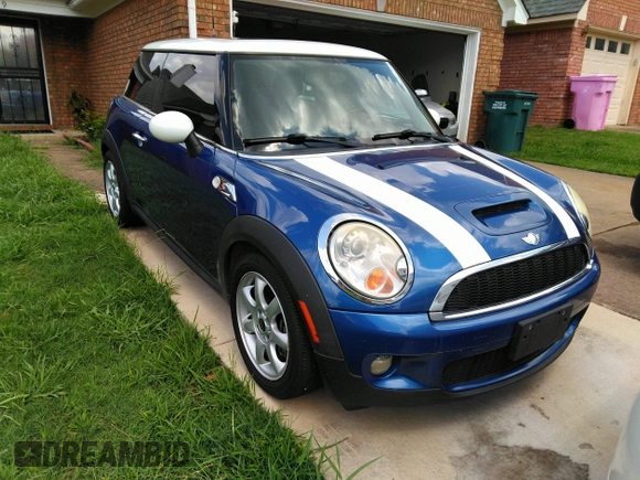 2009 MINI Hardtop S with VIN WMWMF735X9TW80840, listed as a IAAI auction lot 42717130 with 101,073 mi miles and . Bid and sale history available at DreamBid. Image 1.