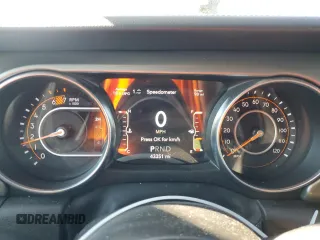 2022 Jeep Wrangler Unlimited Sahara with VIN 1C4HJXEN2NW151228, listed as a Copart auction lot 48484905 with 43,351 mi miles and Clean Title. Bid and sale history available at DreamBid. Image 9.