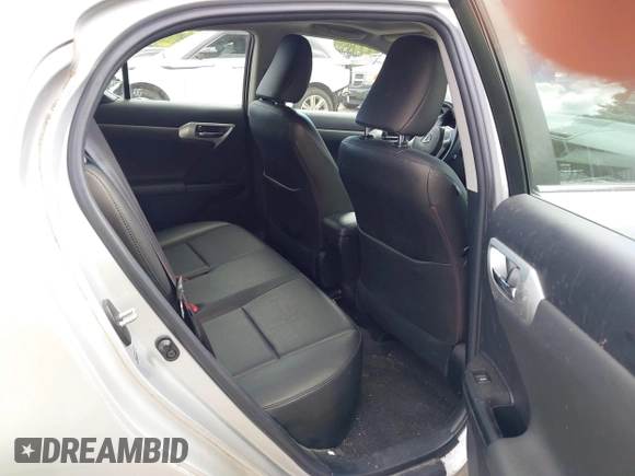 2013 Lexus CT 200h z VIN JTHKD5BH4D2165247, wystawiony jako IAAI lot #42191913 z przebiegiem 113 331 mil mil oraz . Historia ofert i sprzedaży dostępna na DreamBid. Obrazek 8.