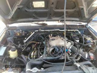 2000 Nissan Frontier XE z VIN 1N6ED27TXYC375617, wystawiony jako IAAI lot #42411448 z przebiegiem 381 933 mil mil oraz . Historia ofert i sprzedaży dostępna na DreamBid. Obrazek 10.