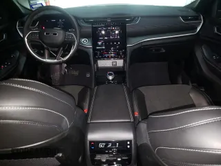 2023 Jeep Grand Cherokee Laredo with VIN 1C4RJJAG6P8867033, listed as a Copart auction lot 77134103 with 7,806 mi miles and Clean title. Bid and sale history available at DreamBid. Image 8.