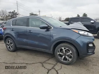 2022 Kia Sportage LX with VIN KNDPMCAC6N7973427, listed as a Copart auction lot 44967555 with 30,143 mi miles and Salvage Title. Bid and sale history available at carsss.com. Image 4.