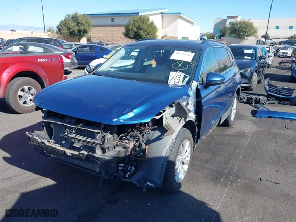 2018 Volkswagen Tiguan SEL with VIN 3VV3B7AX4JM001454, listed as a IAAI auction lot 41337213 with 82,624 mi miles. Bid and sale history available at carsss.com. Image 18.