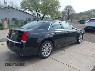 2018 Chrysler 300 Limited with VIN 2C3CCAKG1JH199016, listed as a IAAI auction lot 42065891 with 85,547 mi miles. Bid and sale history available at carsss.com. Image 4.