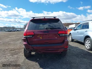 2018 Jeep Grand Cherokee Laredo E with VIN 1C4RJFAG9JC502525, listed as a IAAI auction lot 41683357 with 72,210 mi miles. Bid and sale history available at carsss.com. Image 17.