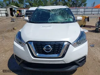 2019 Nissan Kicks S with VIN 3N1CP5CU2KL497873, listed as a IAAI auction lot 41859997 with 67,793 mi miles. Bid and sale history available at carsss.com. Image 13.