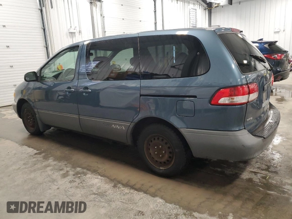 2003 Toyota Sienna CE with VIN 4T3ZF19C13U512777, listed as a Copart auction lot 46268535 with 293,221 mi miles and Clean Title. Bid and sale history available at carsss.com. Image 2.