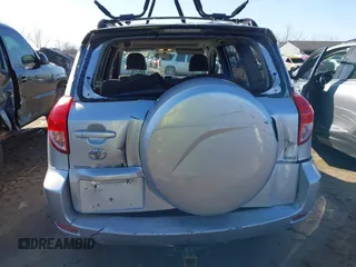 2006 Toyota RAV4 Limited with VIN JTMBK31V966006318, listed as a IAAI auction lot 41759309 with 205,614 mi miles. Bid and sale history available at carsss.com. Image 16.