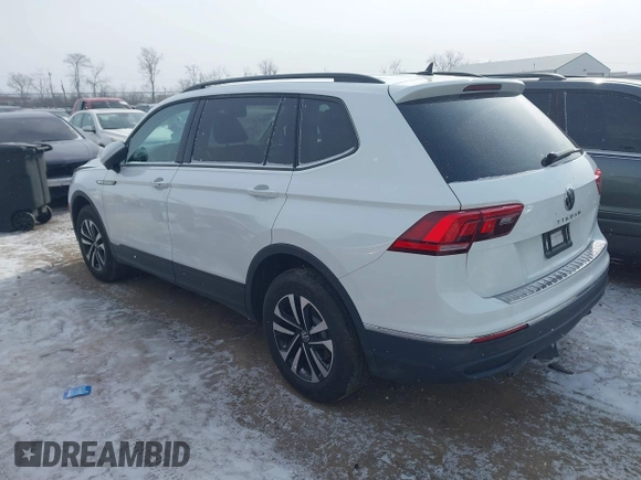 2024 Volkswagen Tiguan S с VIN 3VVFB7AX1RM103822, выставлен на аукционе IAAI как лот 41364247 с пробегом 10 407 миль миль и . История ставок и продаж доступна на DreamBid. Изображение 3.