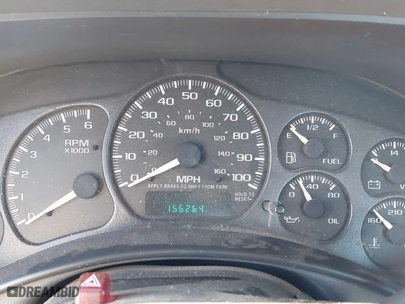 2002 Chevrolet Silverado 1500 with VIN 1GCEC14V42Z105521, listed as a IAAI auction lot 41827521 with 156,264 mi miles. Bid and sale history available at carsss.com. Image 7.