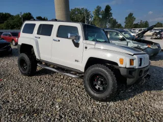 2007 Hummer H3 SUV with VIN 5GTDN13E678256437, listed as a Copart auction lot 70181984 with 189,653 mi miles and Clean Title. Bid and sale history available at carsss.com. Image 4.