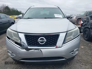 2015 Nissan Pathfinder S with VIN 5N1AR2MN9FC669494, listed as a IAAI auction lot 41488397 with 122,270 mi miles. Bid and sale history available at carsss.com. Image 12.