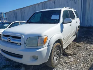 2006 Toyota Sequoia SR5 with VIN 5TDZT34A56S276120, listed as a IAAI auction lot 41390519 with 328,802 mi miles. Bid and sale history available at carsss.com. Image 2.