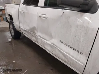 2015 Chevrolet Silverado 1500 LT with VIN 3GCUKREC6FG418151, listed as a IAAI auction lot 41578889 with 115,950 mi miles. Bid and sale history available at carsss.com. Image 6.