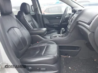 2015 GMC Acadia SLT with VIN 1GKKVRKD9FJ146693, listed as a IAAI auction lot 41241251 with 179,216 mi miles. Bid and sale history available at carsss.com. Image 5.