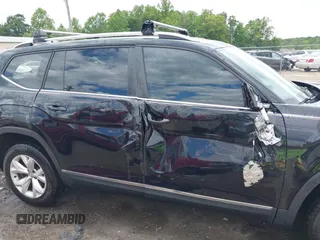 2018 Volkswagen Atlas SEL z VIN 1V2MR2CA2JC516351, wystawiony jako IAAI lot #42341113 z przebiegiem 135 077 mil mil oraz . Historia ofert i sprzedaży dostępna na DreamBid. Obrazek 17.