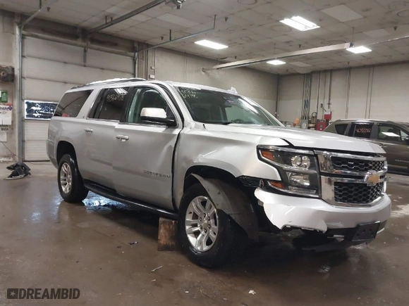 2019 Chevrolet Suburban LT with VIN 1GNSKHKC4KR289284, listed as a IAAI auction lot 41366478 with NaN miles. Bid and sale history available at carsss.com. Image 1.