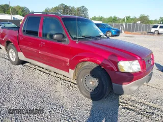 2003 Ford Explorer Sport Trac XLS z VIN 1FMZU67E43UA50201, wystawiony jako IAAI lot #42000494 z przebiegiem 289 558 mil mil oraz . Historia ofert i sprzedaży dostępna na DreamBid. Obrazek 1.