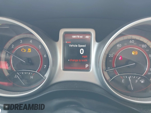 2014 Dodge Journey SE with VIN 3C4PDCABXET235827, listed as a IAAI auction lot 41927966 with 186,179 mi miles and . Bid and sale history available at carsss.com. Image 7.