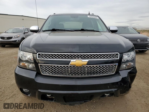 2012 Chevrolet Avalanche LTZ with VIN 3GNTKGE75CG211935, listed as a Copart auction lot 76454444 with 35,555 mi miles and Salvage Title. Bid and sale history available at carsss.com. Image 5.