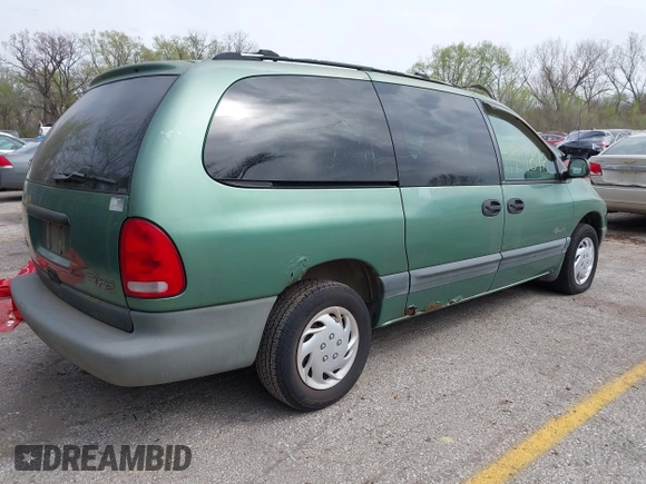 1998 Plymouth Voyager Grand SE z VIN 2P4GP44G9WR577063, wystawiony jako IAAI lot #41951898 z przebiegiem 171 759 mil mil oraz . Historia ofert i sprzedaży dostępna na DreamBid. Obrazek 4.