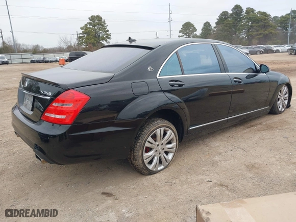 2009 Mercedes-Benz S-Class 5.5L V8 with VIN WDDNG86X19A265348, listed as a IAAI auction lot 41363842 with 126,587 mi miles. Bid and sale history available at carsss.com. Image 4.