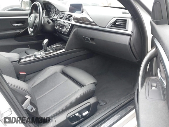 2019 BMW 4 Series 430i with VIN WBA4J1C57KBM17793, listed as a IAAI auction lot 41773832 with 78,110 mi miles. Bid and sale history available at carsss.com. Image 5.