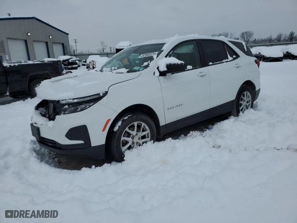 2022 Chevrolet Equinox LS with VIN 3GNAXSEV2NS105601, listed as a Copart auction lot 82583224 with 41,800 mi miles and Salvage Title. Bid and sale history available at carsss.com. Image 1.