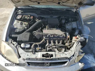 1998 Honda Civic LX z VIN 2HGEJ6576WH566858, wystawiony jako Copart lot #63260834 z przebiegiem 225 031 mil mil oraz Szkoda całkowita • Salvage title. Historia ofert i sprzedaży dostępna na DreamBid. Obrazek 12.