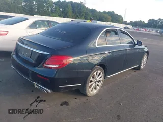 2017 Mercedes-Benz E 300 Luxury with VIN WDDZF4JB2HA270484, listed as a IAAI auction lot 42690131 with Not provided miles and . Bid and sale history available at DreamBid. Image 4.