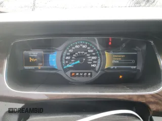 2016 Ford Taurus Limited z VIN 1FAHP2F84GG113318, wystawiony jako Copart lot #55733245 z przebiegiem 82 246 mil mil oraz Szkoda całkowita • Salvage title. Historia ofert i sprzedaży dostępna na DreamBid. Obrazek 9.